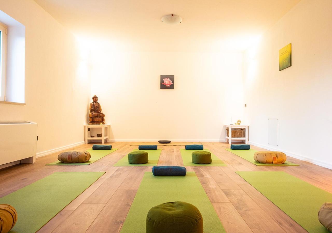 טראמו Casa Amrita, Yoga B&B מראה חיצוני תמונה